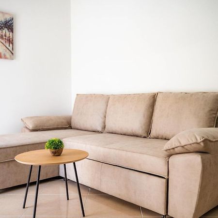 Apartments Villa Egzon อุลซิน ภายนอก รูปภาพ