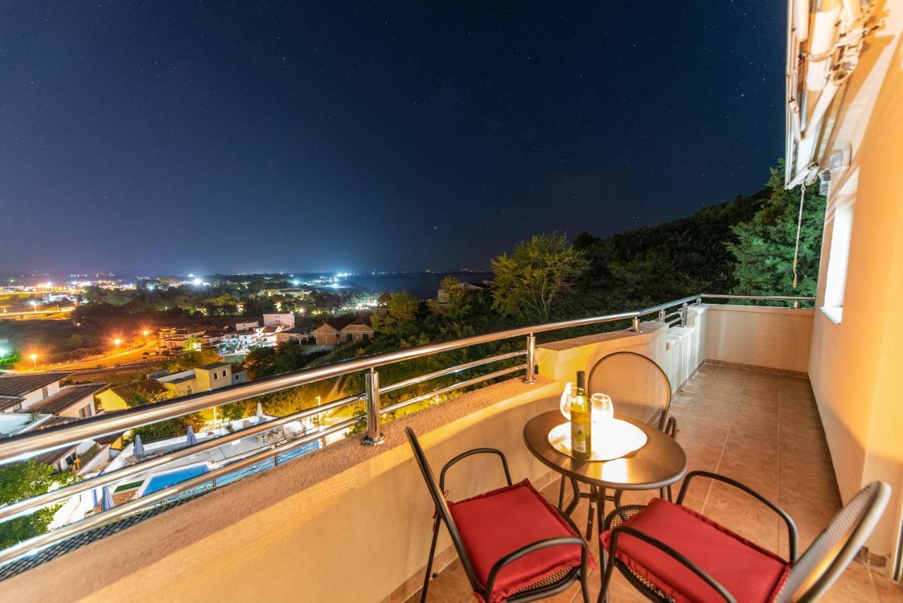 Apartments Villa Egzon อุลซิน ภายนอก รูปภาพ