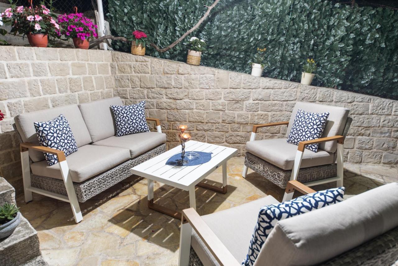 Apartments Villa Egzon อุลซิน ภายนอก รูปภาพ