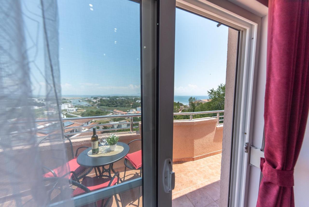 Apartments Villa Egzon อุลซิน ภายนอก รูปภาพ