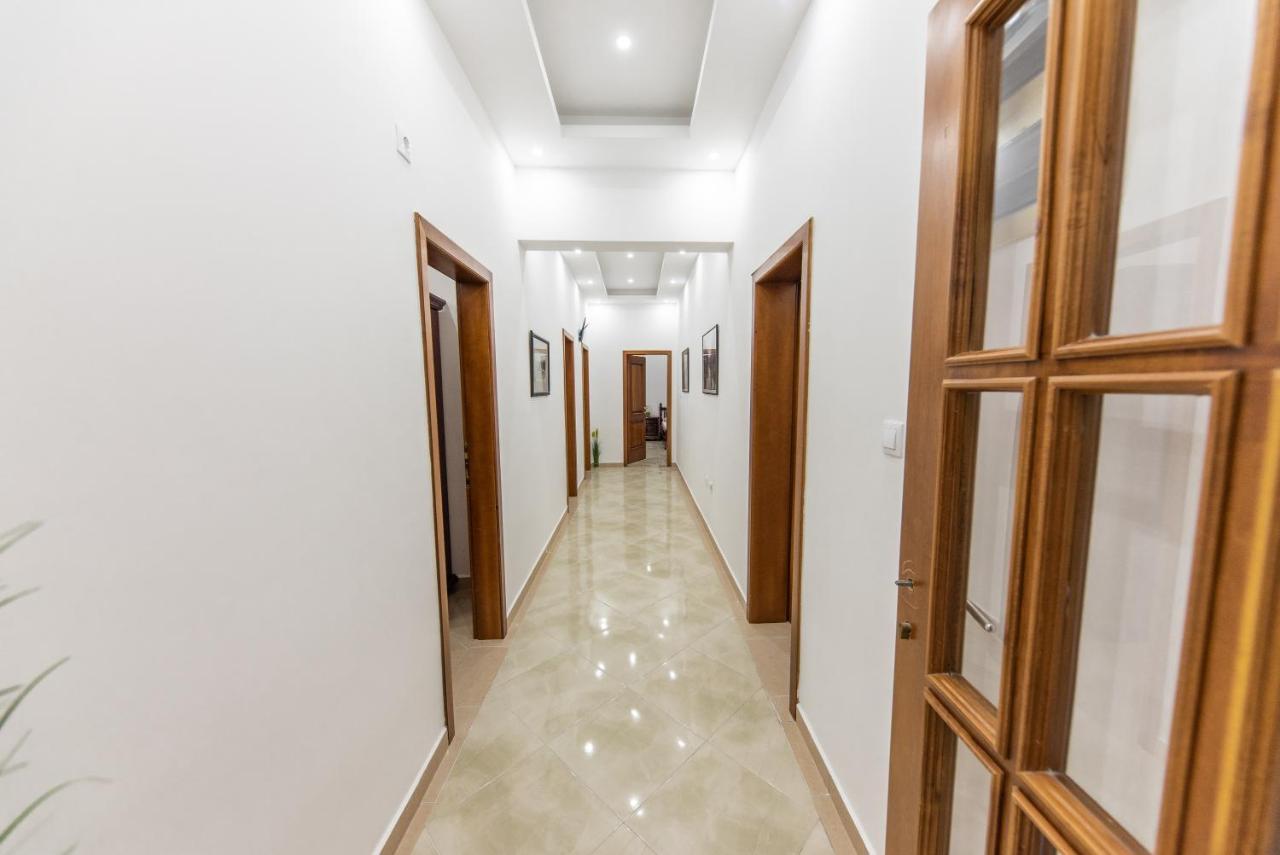 Apartments Villa Egzon อุลซิน ภายนอก รูปภาพ