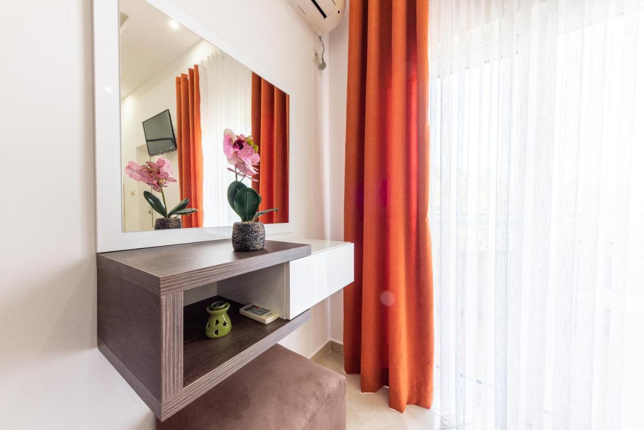 Apartments Villa Egzon อุลซิน ภายนอก รูปภาพ