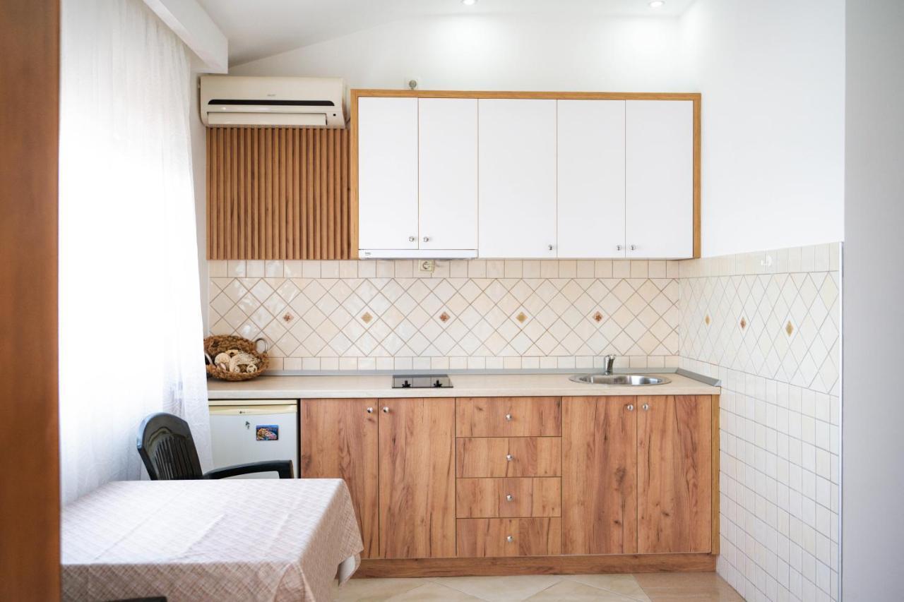 Apartments Villa Egzon อุลซิน ภายนอก รูปภาพ