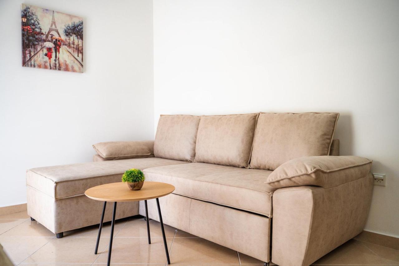 Apartments Villa Egzon อุลซิน ภายนอก รูปภาพ
