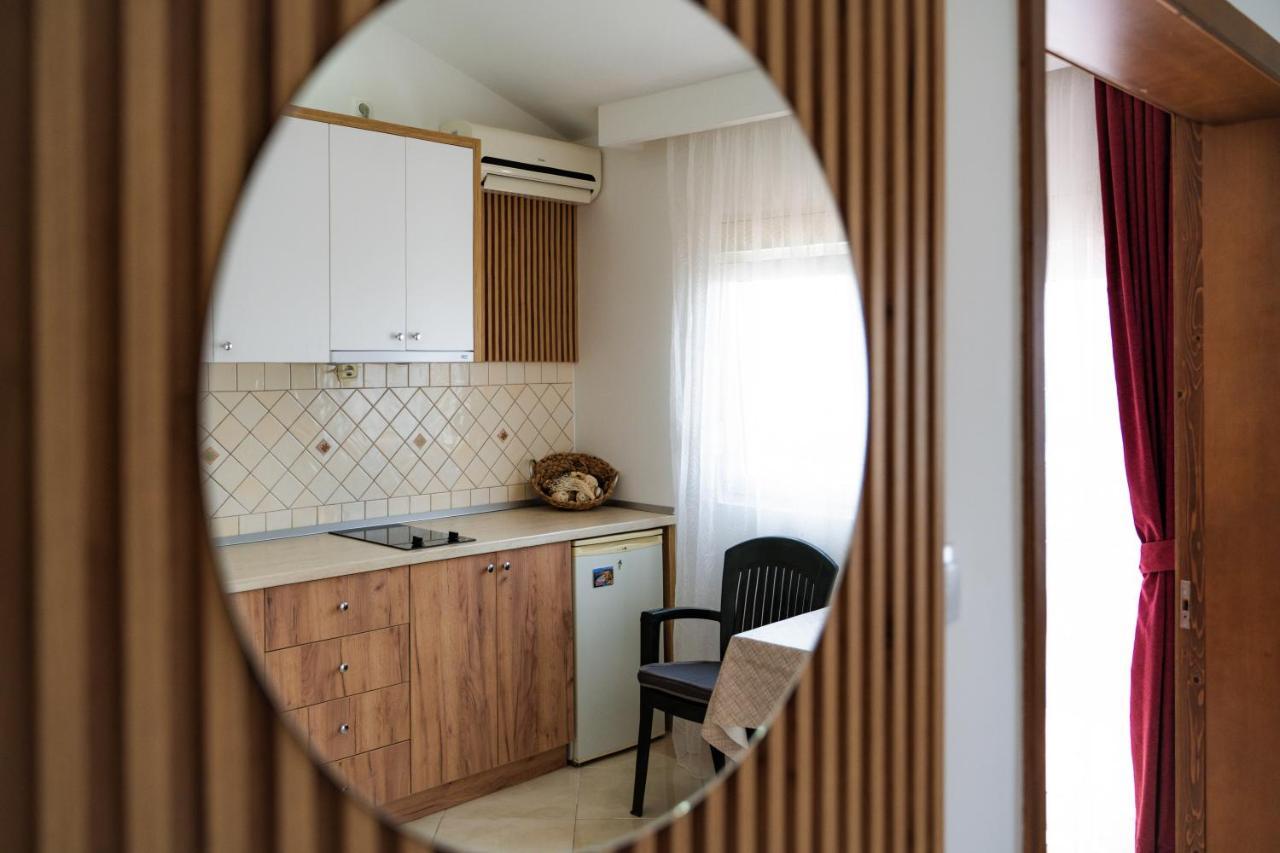 Apartments Villa Egzon อุลซิน ภายนอก รูปภาพ